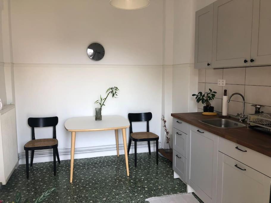Apartment Comfortable And Elegant Flat In Thessaloniki